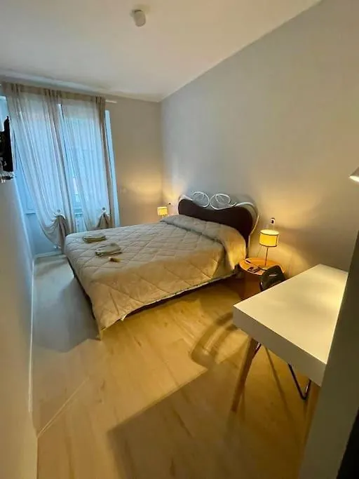 Lovely Apartment In Prada District Milan